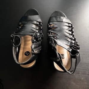 black strap shoes with heel